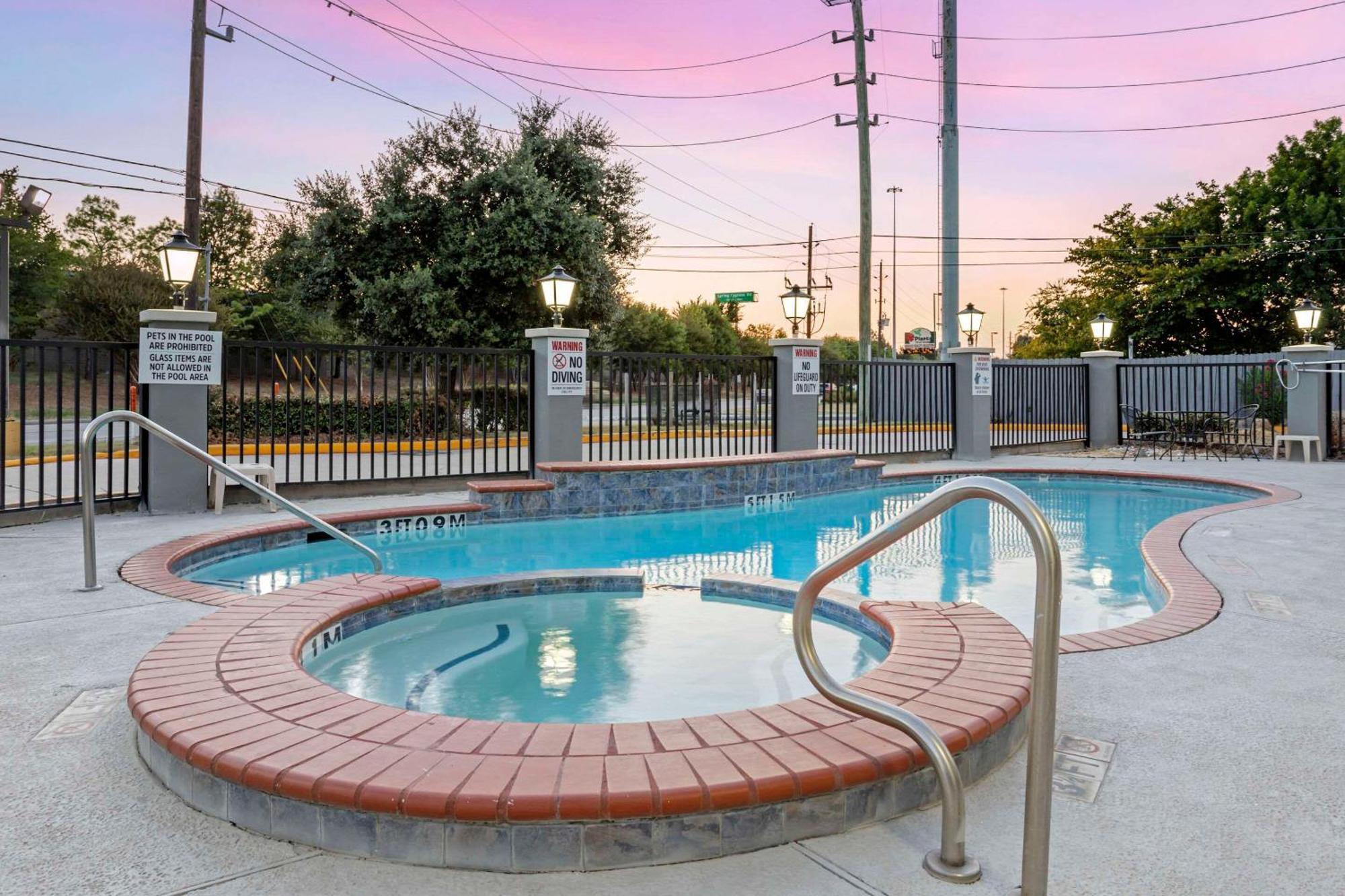 Comfort Suites Houston Nw - Vintage Park Exterior photo